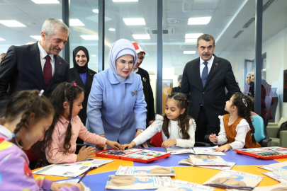 Emine Erdoğan, Şahinbey Millet Kütüphanesini ziyaret etti