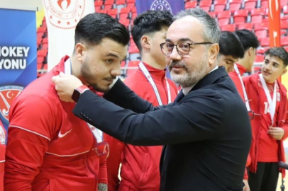 Gaziantep HokeygücüSpor Kulübü THF Süper Ligi’ne Yükseldi
