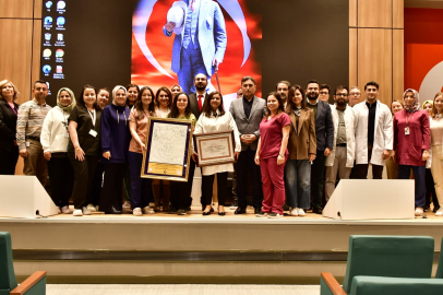 Şehir Hastanesi'ne “Anne Dostu” ve “Bebek Dostu” Ünvanı