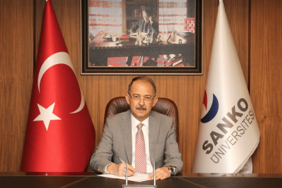 PROF. DR. DAĞLI: “KADINLARIMIZIN  DEĞERİ TARTIŞILAMAZ”