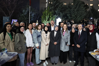 BAŞKAN TAHMAZOĞLU'NDAN ÖĞRENCİLERE SAHUR İKRAMI