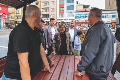BAŞKAN ŞAHiN VATANDAŞLAR VE ESNAFLA BiR ARAYA GELDi