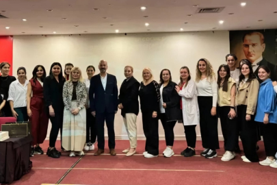 Gazeteci-Yazar Ali Atalar GKV’de minik hayranlarıyla buluştu