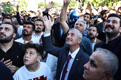 BAŞKAN TAHMAZOĞLU ELİF AZRA’YI YALNIZ BIRAKMADI