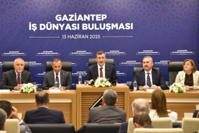 GSO BAŞKANI ÜNVERDİ İŞ DÜNYASININ TALEPLERİNİ CEVDET YILMAZ’A SUNDU