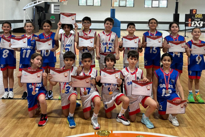 SANKO OKULLARI BASKETBOLDA ŞAMPİYON