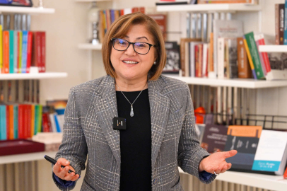 Fatma Şahin Öğrencileri Unutmadı