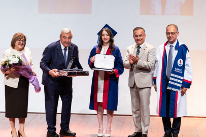 Sanko Üniversitesi Tıp Fakültesinde Mezuniyet Coşkusu