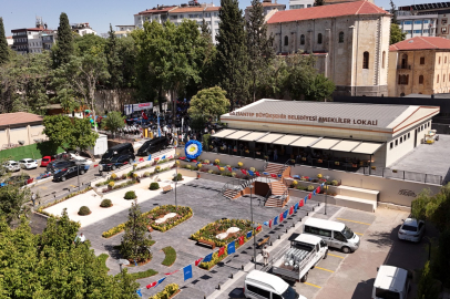 HİZMETE GİREN EMEKLİLER LOKALİNE KISA SÜREDE YOĞUN İLGİ