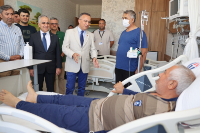 Vali Çeber’den Gaün Kahraman Eruslu Böbrek Nakli Hastanesi’ne Ziyaret
