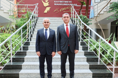 Kırşehir Ahi Evran Üniversitesi Rektörü Karahocagil’den Gaün’e Ziyaret