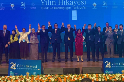 ŞEHİTKAMİL BELEDİYE BAŞKANI UMUT YILMAZ AK PARTİ’YE KATILDI