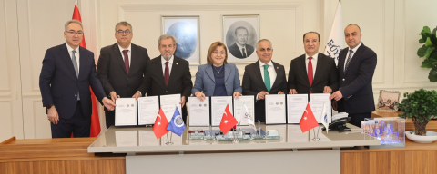 AKADEMİK DÜNYANIN DESTEĞİ İLE AZ GÖRME REHABİLİTASYON MERKEZİ İÇİN İMZALAR ATILDI