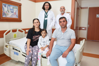 FELÇ GEÇİREN KÜÇÜK HASTA ŞİFAYI SANKO ÜNİVERSİTESİ HASTANESİ’NDE BULDU