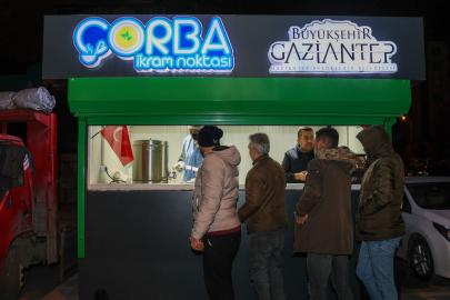 GAZİANTEP BÜYÜKŞEHİR, SABAHI SICAK ÇORBA İLE KARŞILIYOR