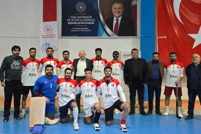 Volkan Group Hokey Takımı  Rakiplerine Nefes Aldırmıyor