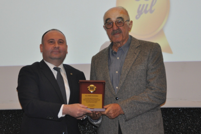 İMO'da Uygarlığın öncülerine teşekkür plaketi!