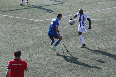 ŞAHİNBEY AMPUTEDEN NET SKOR 2-1