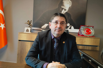 Başkan Bora Zor; “Atatürk’ün gösterdiği aydınlanma yolunda; gazetecilik bir millet görevidir”