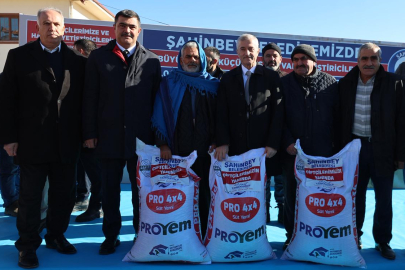 ŞAHİNBEY BELEDİYESİ’NİN YEM DESTEĞİ DEVAM EDİYOR