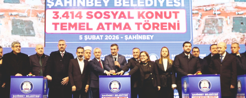 CUMHURBAŞKANI YARDIMCISI CEVDET YILMAZ’DAN ŞAHİNBEY BELEDİYESİ’NİN KONUTLARINA TAM NOT