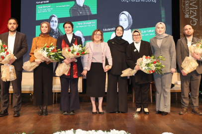 Gaziantep’te “yeşil Otobüs” Belgesel Filmi’nin Gösterimi Yapıldı