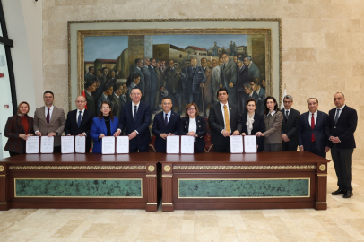 Gaziantep’e Hayırlı Olsun İmzalar Atıldı!