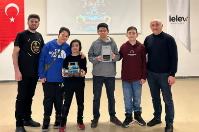 Sanko Okulları Vex Iq Robot Yarışmasında İki Birincilik Kazandı