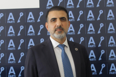 Anahtar Parti Gaziantep İl Başkanı Murat ÜZÜMCÜ; Kriz Ekonomik Körlüğü Ortaya Çıkardı, İktidar Fırtınayıyine Göremedi”