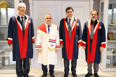 GAÜN’DE AHMET ULUŞAN’A PROFESÖRLÜK ROZETİ TAKDİM EDİLDİ