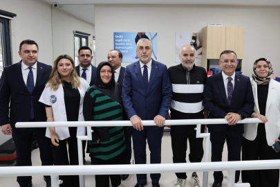 BAKAN IŞIKHAN'DAN UYGULAMA MERKEZİNE TAM NOT