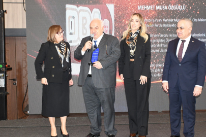 Musa Özgüçlü’ye “Sağlığa En Büyük Yatırım Yapan Hayırsever” Ödülü