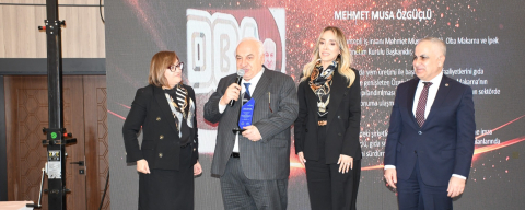 Musa Özgüçlü’ye “Sağlığa En Büyük Yatırım Yapan Hayırsever” Ödülü
