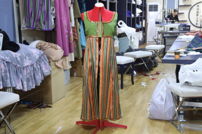 GAZİANTEP’İN SARAY KUMAŞI GELECEĞE TAŞINIYOR