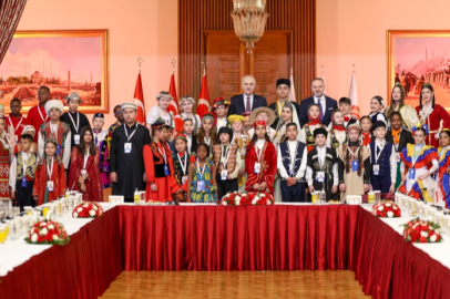 26 ülkeden dünya çocukları TBMM'de