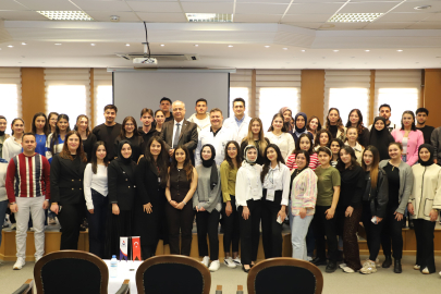 SANKO ÜNİVERSİTESİNDE “AMELİYATHANEDE GÜVENLİ CERRAHİ” KONFERANSI DÜZENLENDİ