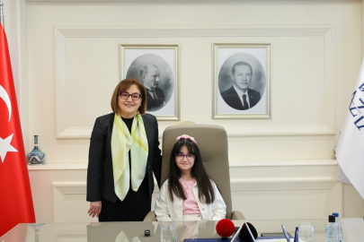 BAŞKAN ŞAHİN MAKAMINI MİNİK BEREN ÖZDEMİR’E DEVRETTİ