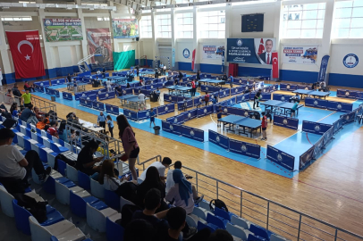 ÇOCUKLAR 23 NİSAN'I ŞAHİNBEY’DE KUTLADI