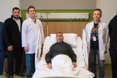 Gaziantep Şehir Hastanesi’nde Dev Böbreğe Hızlı Ve Başarılı Müdahale: