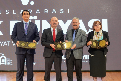 TÜRK DÜNYASI ŞEHİTKAMİL’DE BULUŞTU