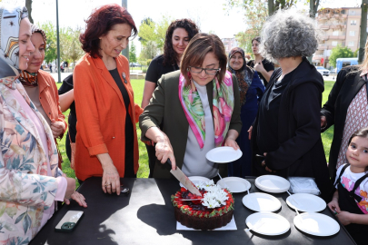 BAŞKAN ŞAHİN ANNE BEBEK FESTİVALİ’NDE AİLELERLE BULUŞTU
