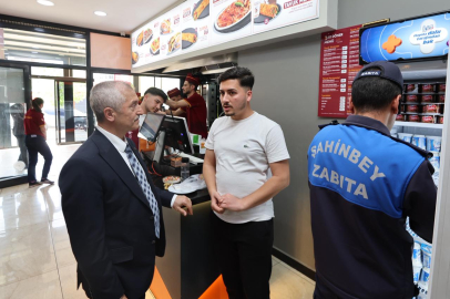 BAŞKAN TAHMAZOĞLU VATANDAŞLARIN YANINDA