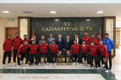 Şampiyonluk Kupası Vali Çeber’e Gitti