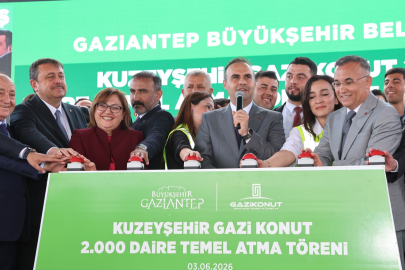 BAKAN KACIR GAZİ KONUT TARAFINDAN YAPILAN 2 BİN KONUT’UN TEMELİNİ ATTI