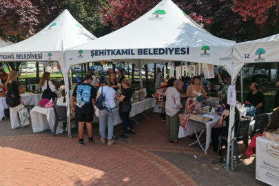 ŞEHİTKAMİL’DE ÜRETEN KADINLARA BÜYÜK DESTEK