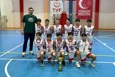 SANKO OKULLARI MİNİK ERKEK BASKETBOL TAKIMI ŞAMPİYON OLDU