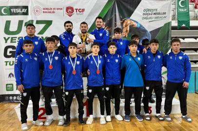 ŞAHİNBEYLİ GÜREŞÇİLERDEN TÜRKİYE KUPASI’NDA BÜYÜK BAŞARI