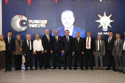AK PARTİ GAZİANTEP, AİLESİNİ GENİŞLETİYOR! AK PARTİ’YE 25 KİŞİLİK KATILIM