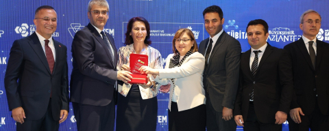GAZİANTEP BÜYÜKŞEHİR EV SAHİPLİĞİNDE 5’İNCİ TÜRKİYE BİLİM VE TEKNOLOJİ MERKEZLERİ ZİRVESİ DÜZENLENDİ