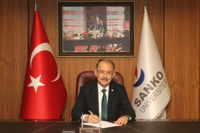 PROF. DR. DAĞLI: “TERCİHİNİZ SADECE BİR BÖLÜM DEĞİL, GELECEĞE ATACAĞINIZ ÖNEMLİ BİR ADIMDIR”